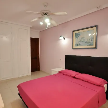 Paradise Court 29 Wifi Pool Apartman