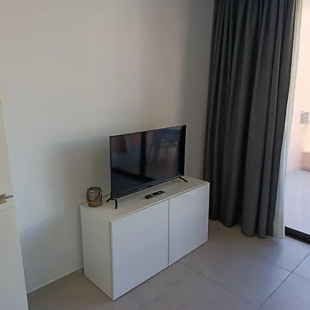 Paradise Court 29 Wifi Pool 아데제